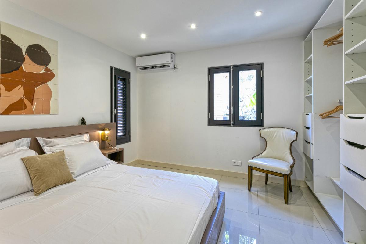 Location villa Saint Martin Mont Vernon - 6 chambres 14 personnes piscine vue mer salle de sport solarium terrain de pétanque (20)